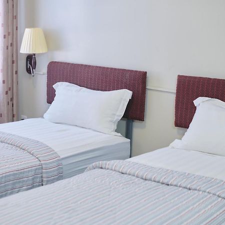 Gess Hotel 帕拉马里博 外观 照片
