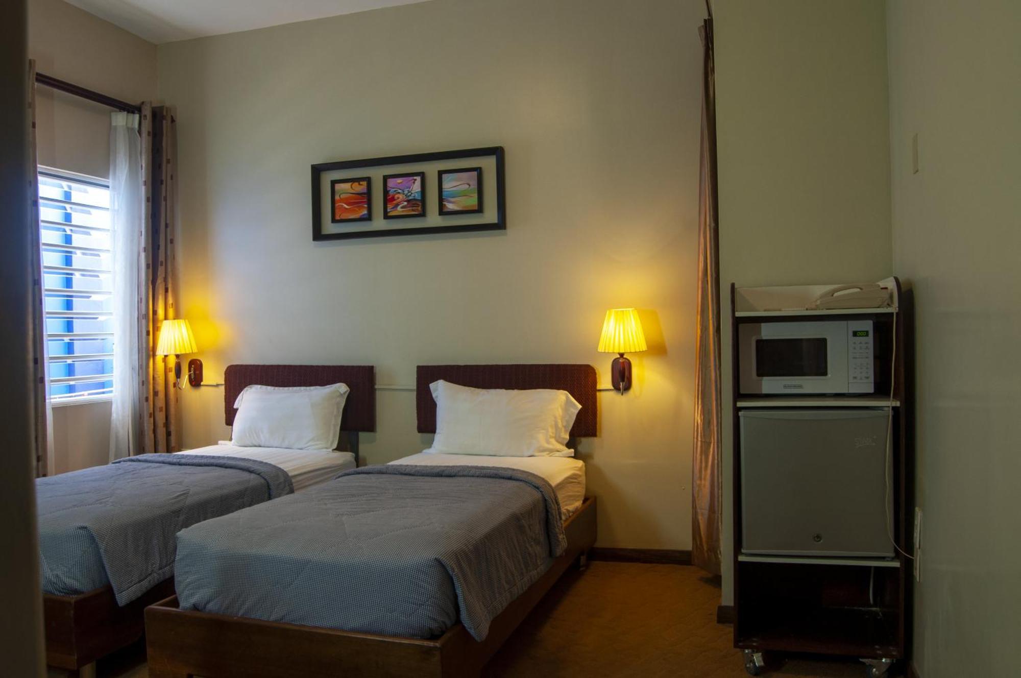 Gess Hotel 帕拉马里博 外观 照片