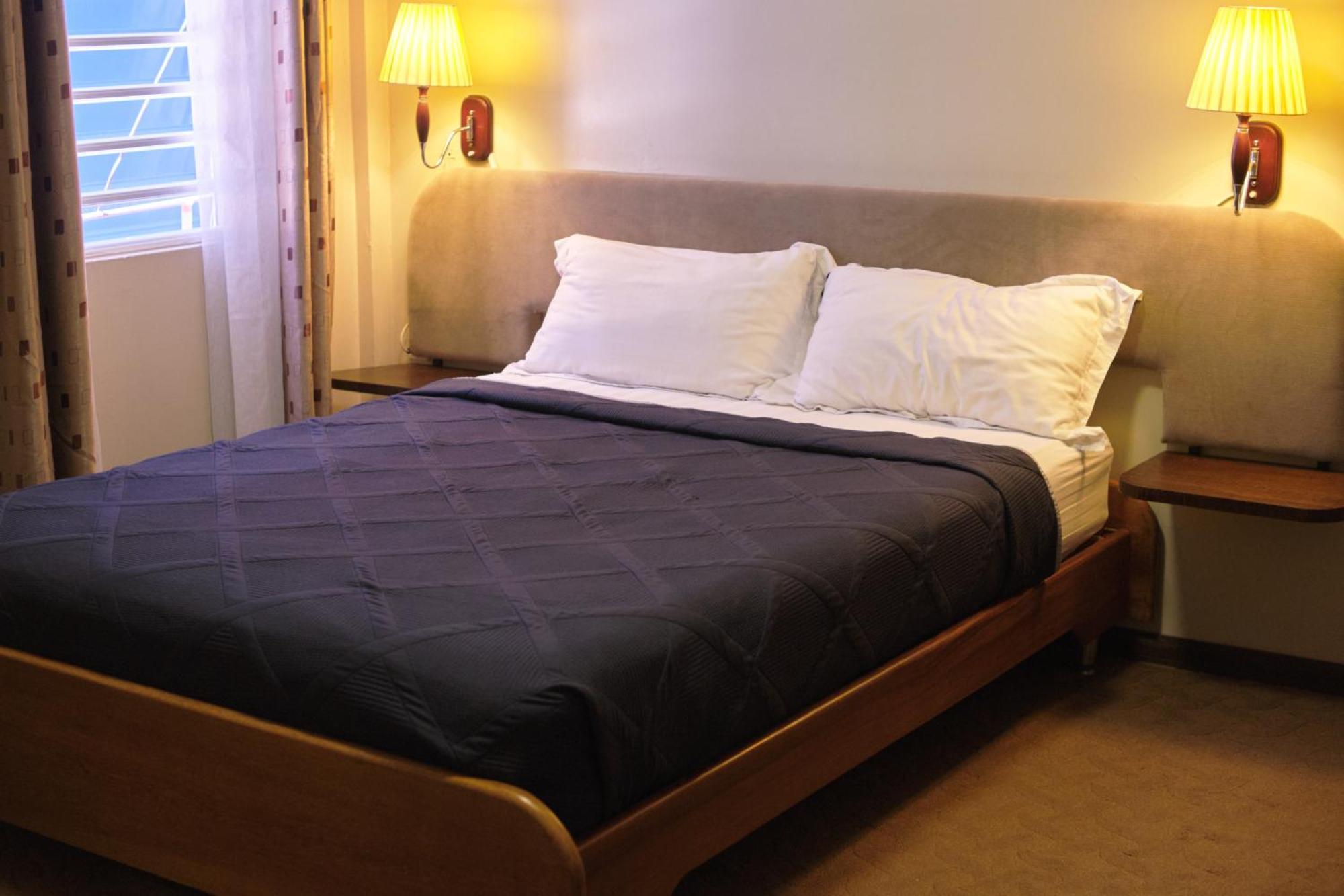 Gess Hotel 帕拉马里博 外观 照片
