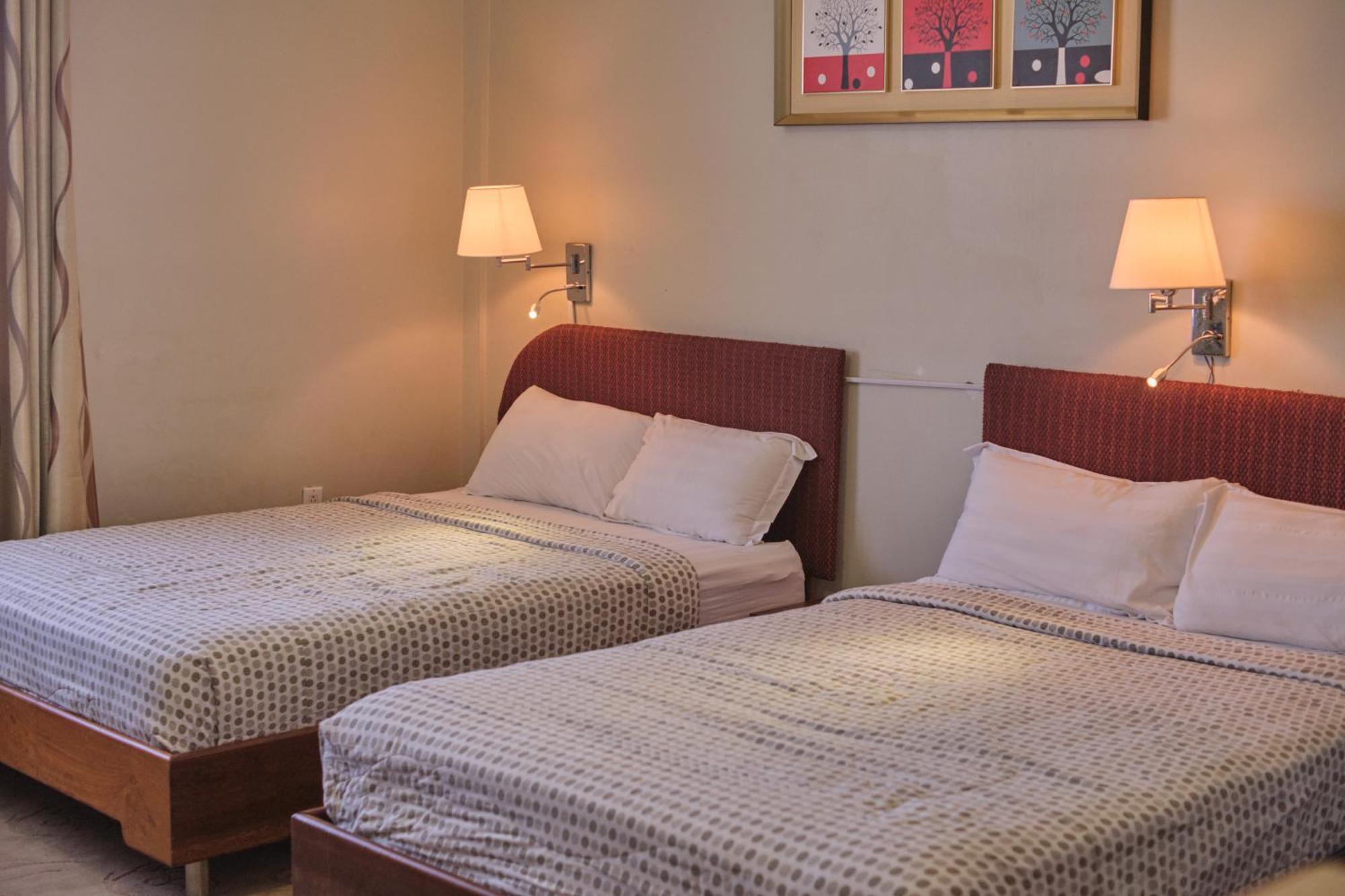 Gess Hotel 帕拉马里博 外观 照片