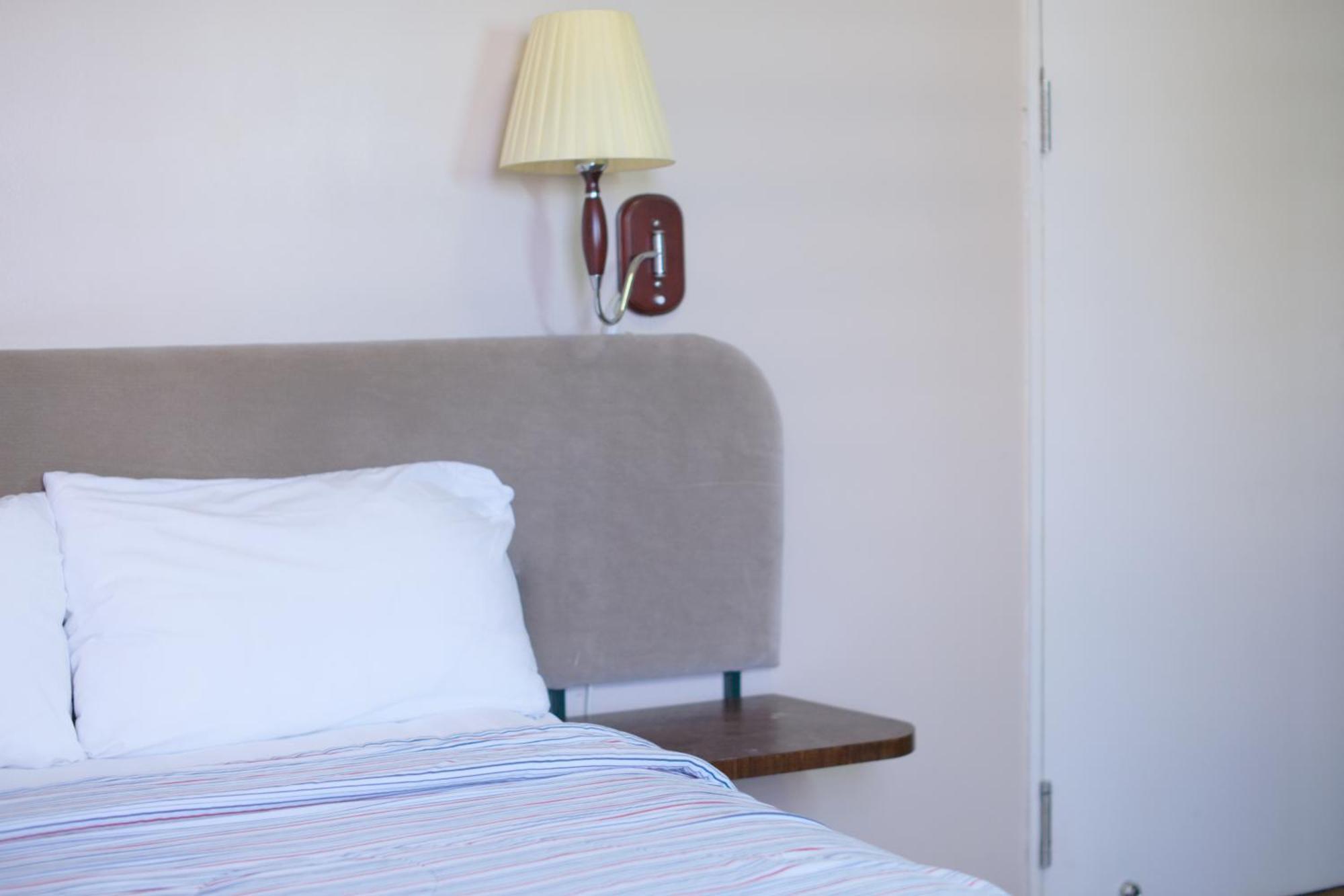 Gess Hotel 帕拉马里博 外观 照片