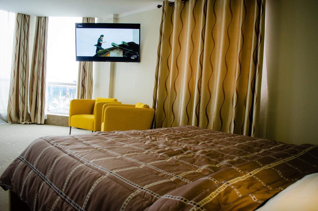 Gess Hotel 帕拉马里博 外观 照片