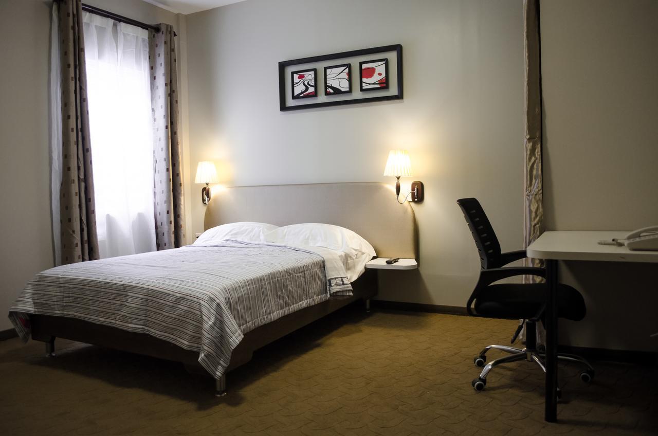 Gess Hotel 帕拉马里博 外观 照片