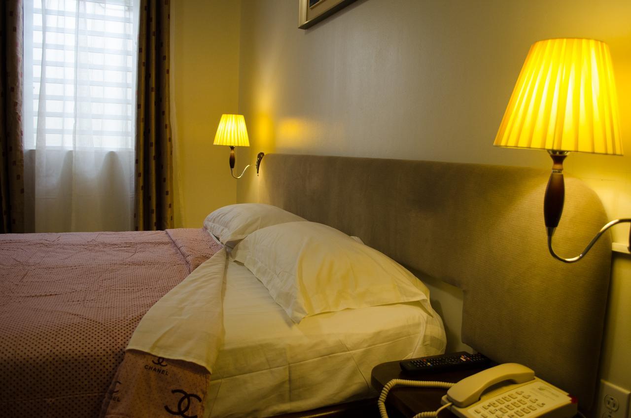 Gess Hotel 帕拉马里博 外观 照片